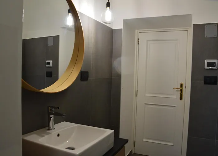 Maison Lunare Bed & Breakfast